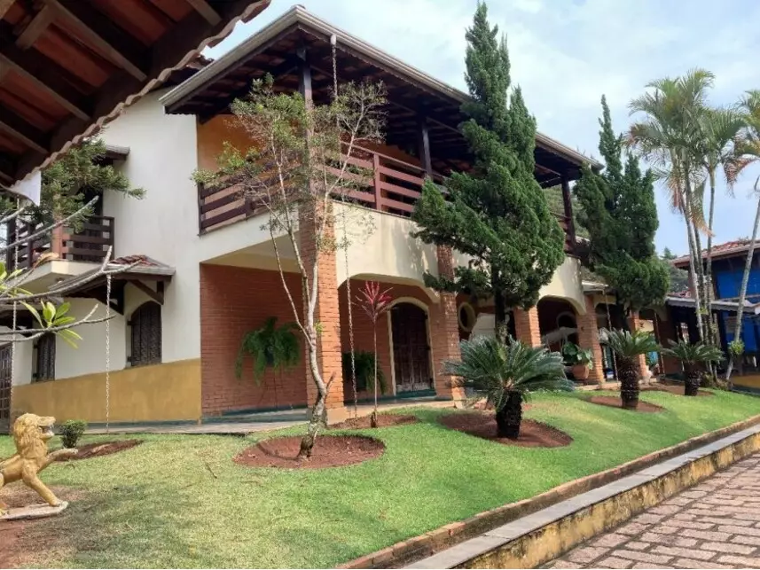 Sobrado à venda em leilão