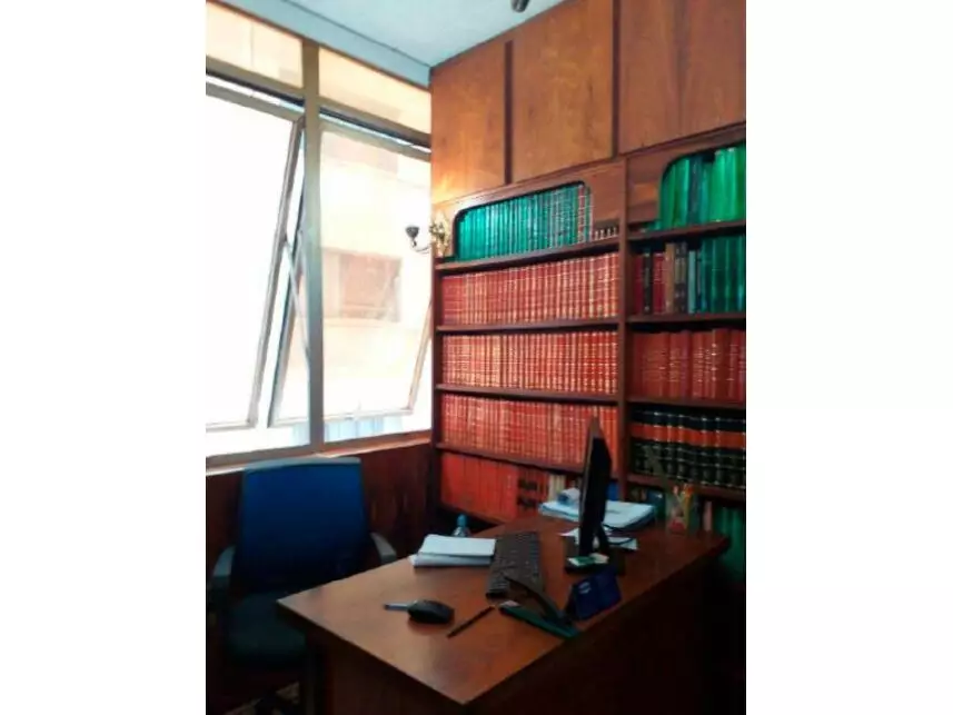 Conjunto Comercial à venda em leilão