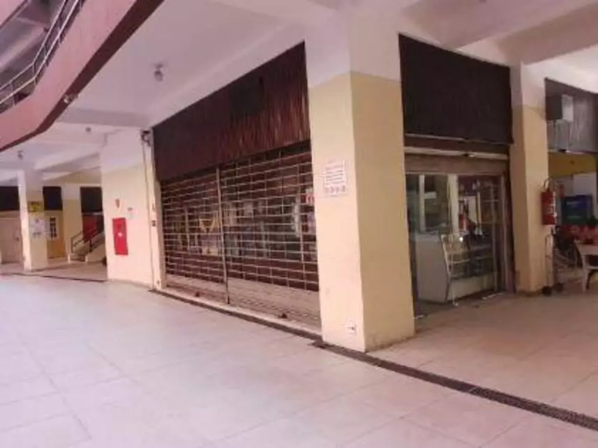 Loja à venda em leilão