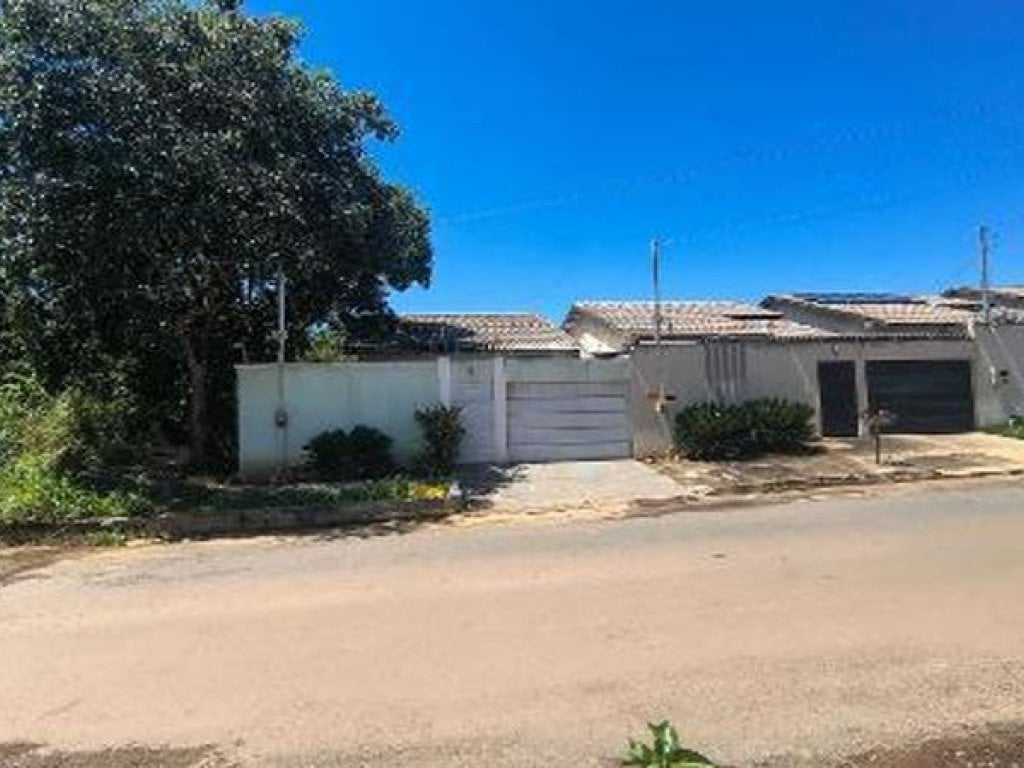 Casa 73 m² - Caldas Novas-GO - Av. F, 315 - Estância Itanhangá