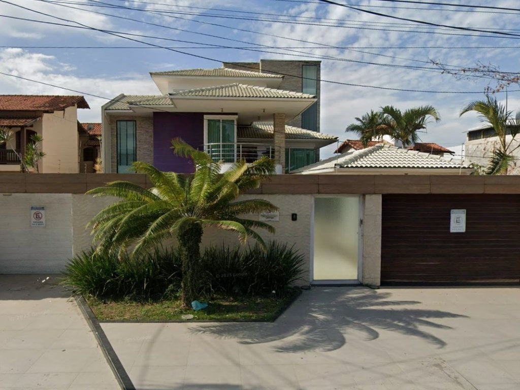 Casa de Alto Padrão 466 m² - Costazul - Rio das Ostras - RJ