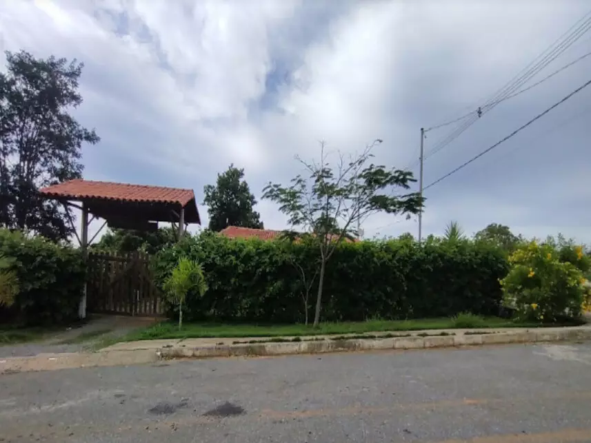 Terreno à venda em leilão