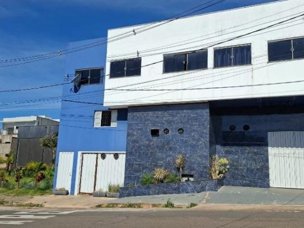 Imóvel Residencial e Comercial 445 m² - Alfenas-MG - Av. Manoel Alves Taveira, 1.669 - Residencial São Lucas