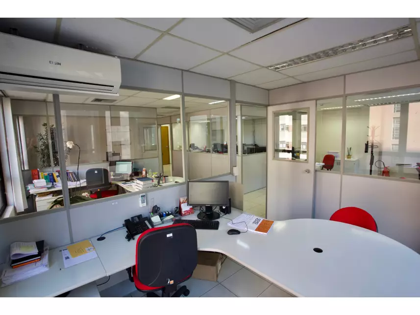 Sala Comercial à venda em leilão