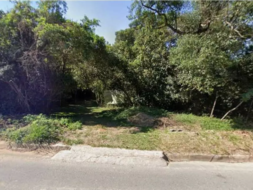 Terreno à venda em leilão