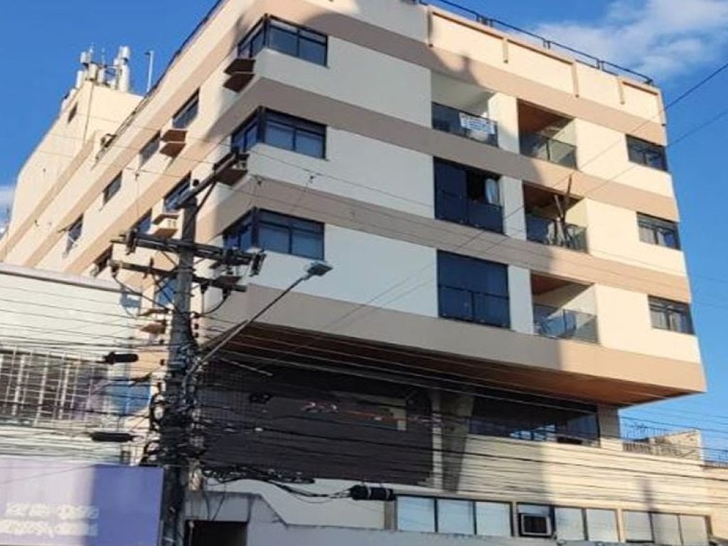 Apartamento 151 m² - Campos dos Goytacazes-RJ - Rua Treze de Maio, 185 - Apto. 10 - Centro
