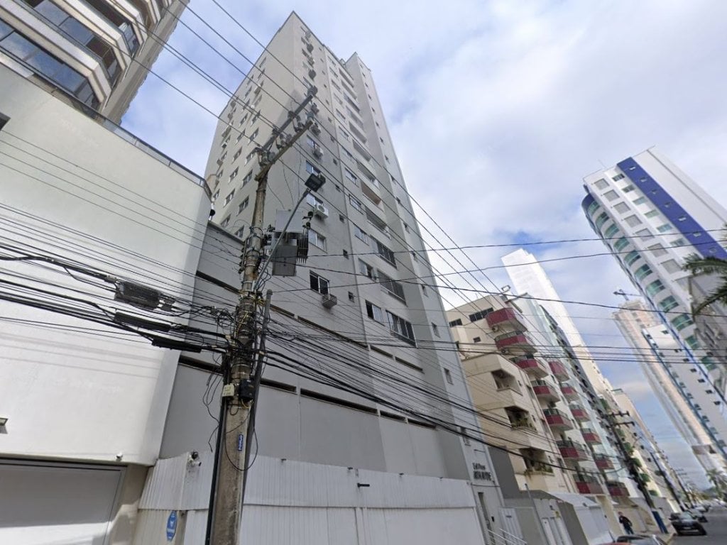 Direitos sobre Apartamento 73 m² e Vaga de Garagem (próx. à Praia) - Centro - Balneário Camboriú - SC