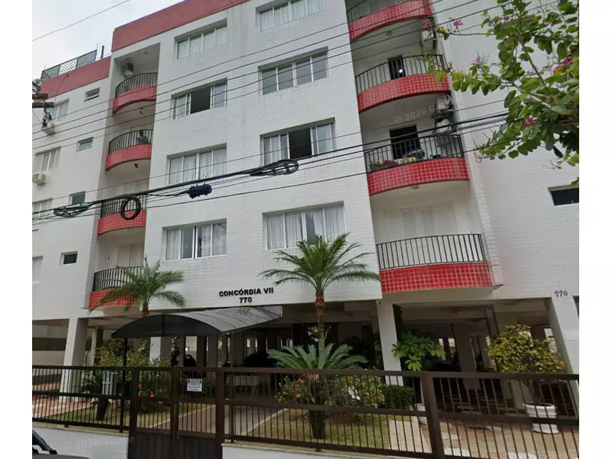 Apartamento à venda em leilão