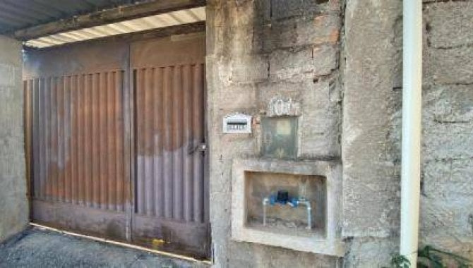 Casa 40 m² - Jardim Dona Quita - Divinópolis - MG