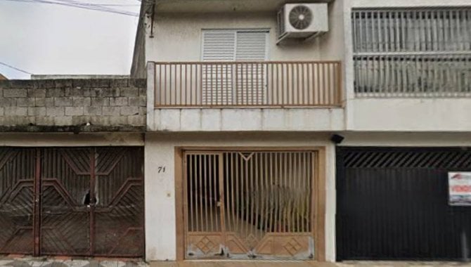 Casa, Padrão, 0 Vaga(S) de Garagem