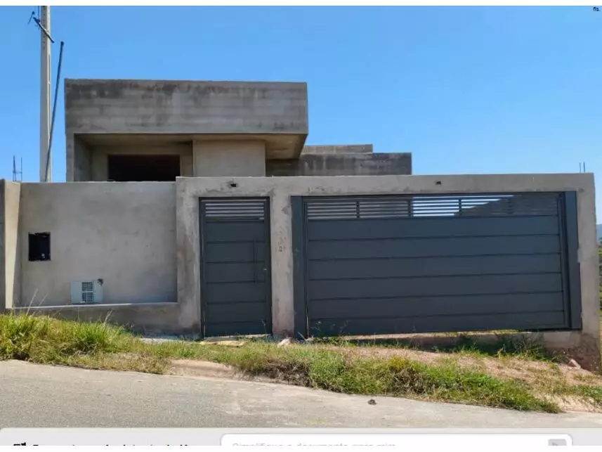 Terreno c/Benfeitorias à venda em leilão