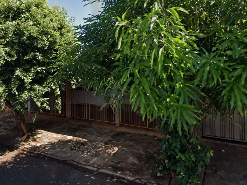 Casa em Terreno de 340 m² - Vila Industrial - Sertãozinho - SP