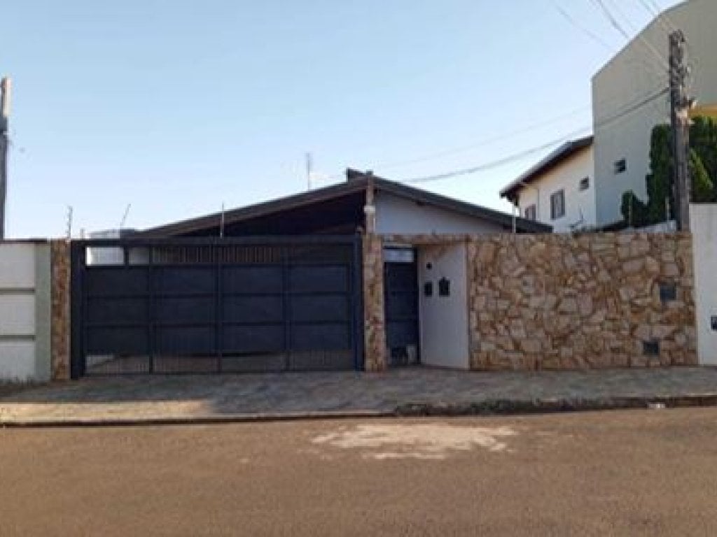 Casa 23 m² - Bauru-SP - Rua Aviador Ribeiro de Barros, 5-40 - Parque Jardim Europa
