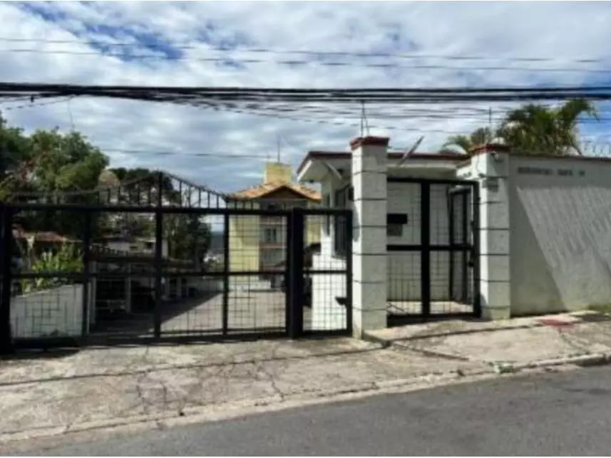 Apartamento à venda em leilão