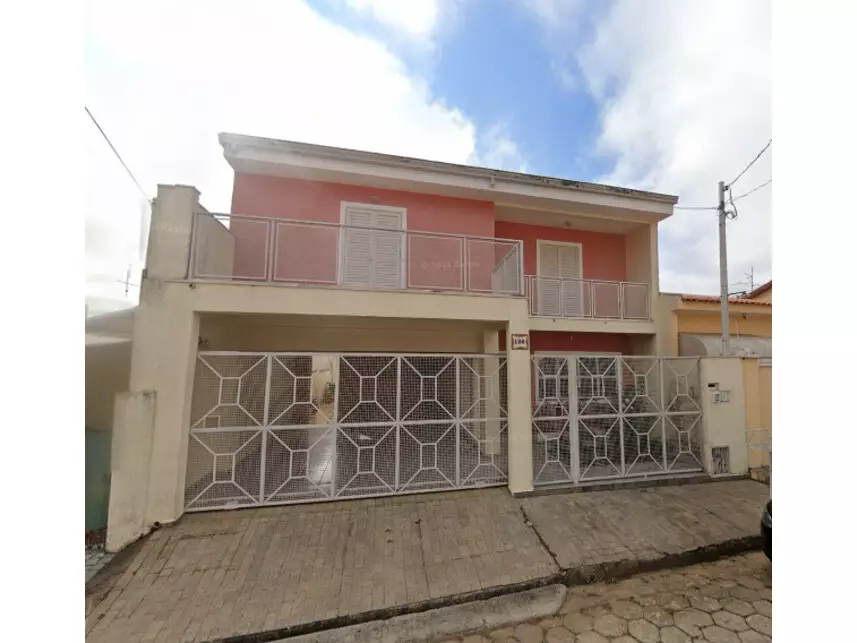 Casa à venda em leilão