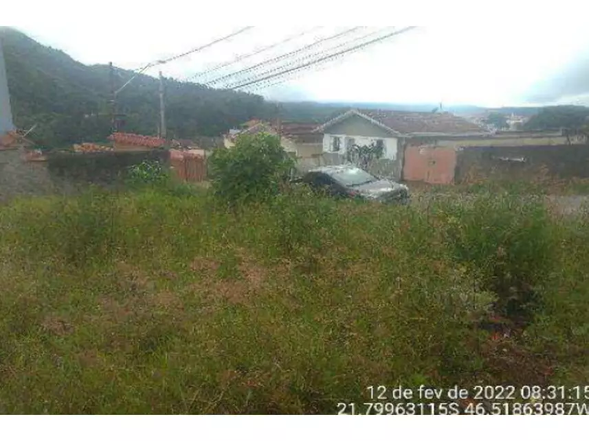 Terreno à venda em leilão