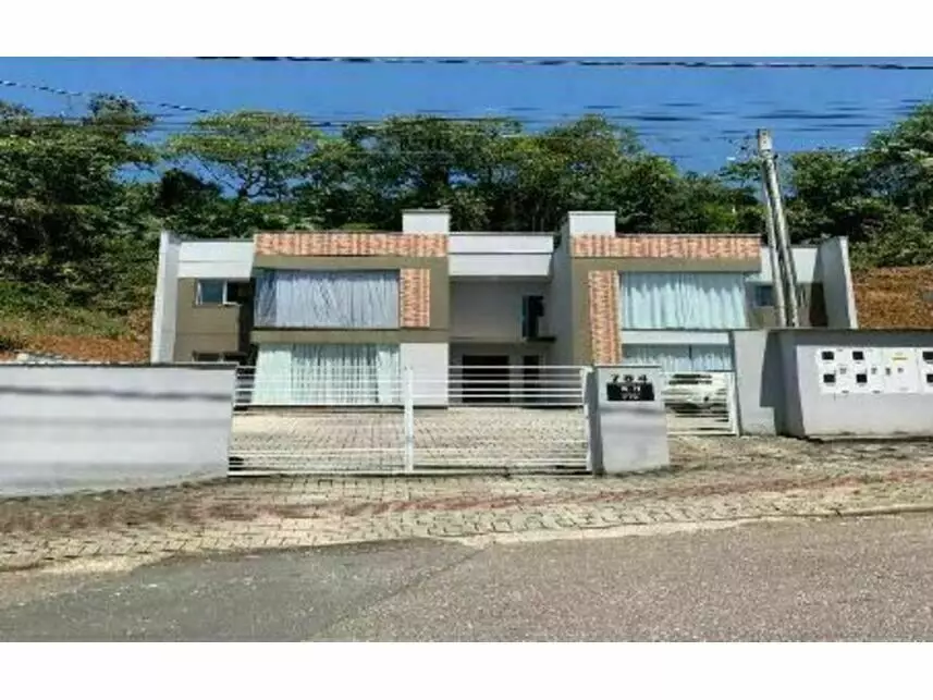 Apartamento à venda em leilão
