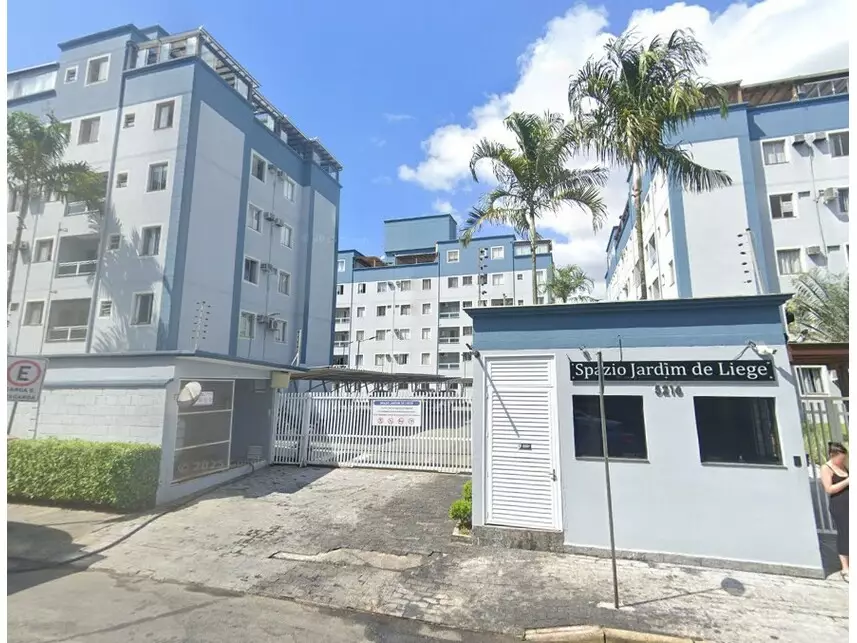 Apartamento à venda em leilão