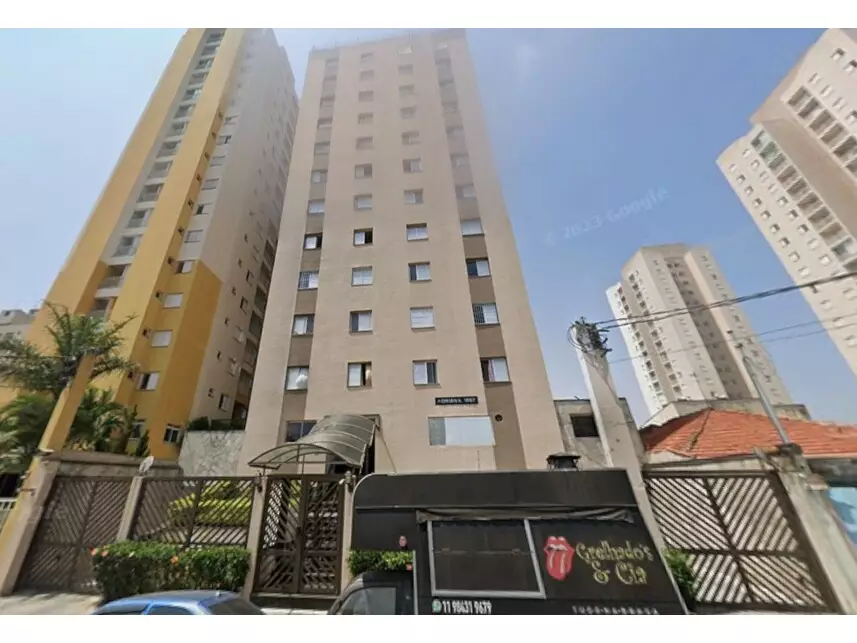 Apartamento à venda em leilão