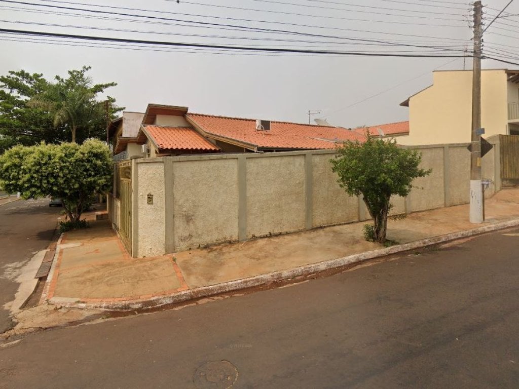 Casa - São José - Santa Cruz do Rio Pardo - SP