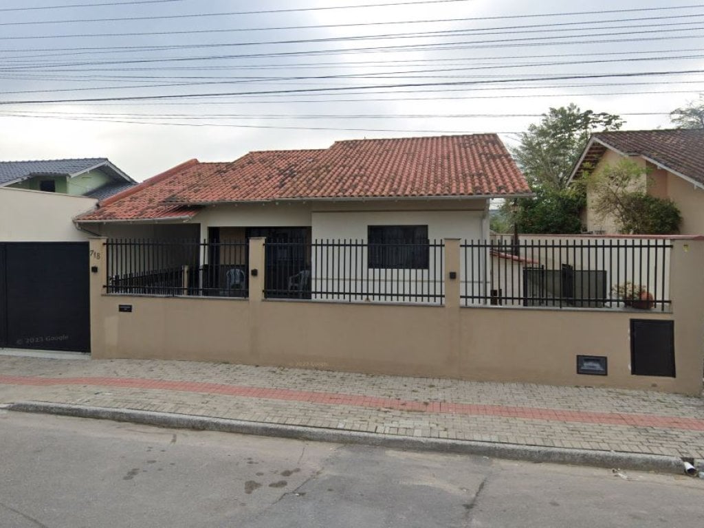 Casa 202 m² - Brusque-SC - Rua Horácio Anacleto da Silva, 718 - Limoeiro