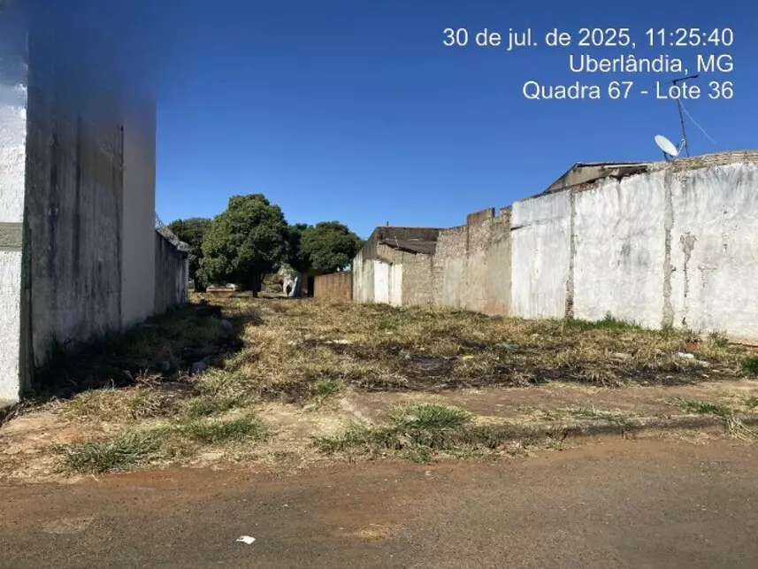 Terreno à venda em leilão