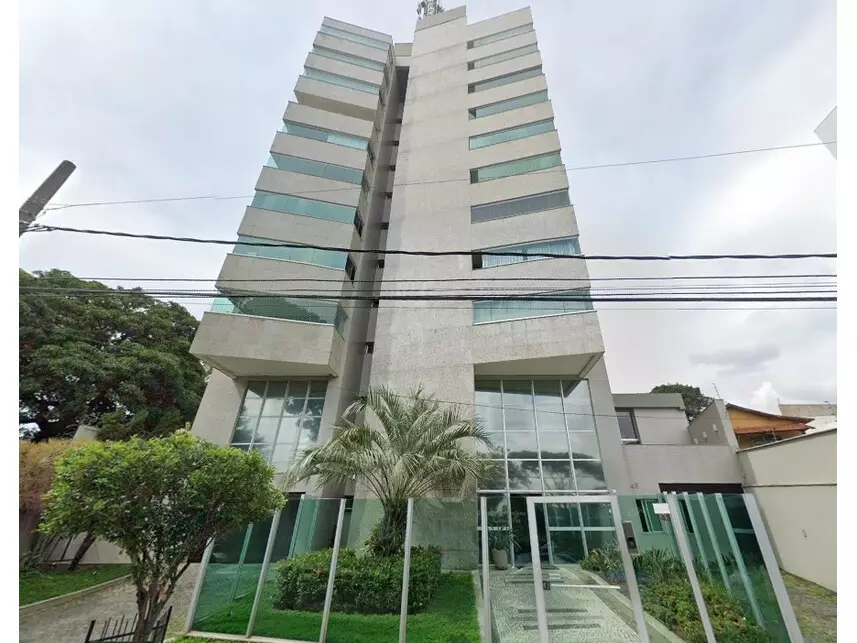 Apartamento à venda em leilão