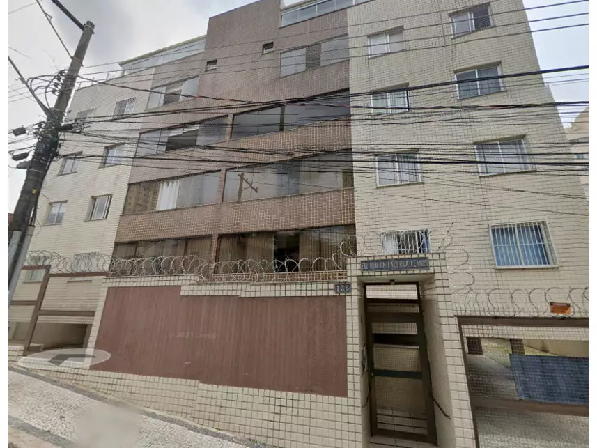 Apartamento à venda em leilão