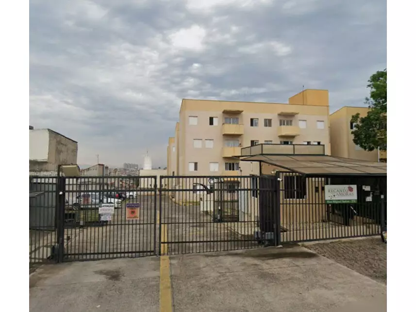 Apartamento à venda em leilão