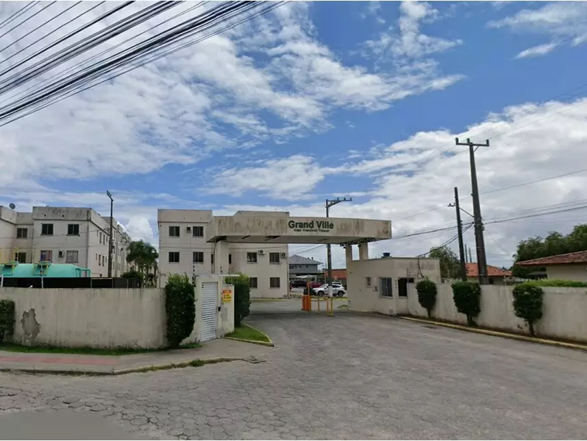 Apartamento à venda em leilão
