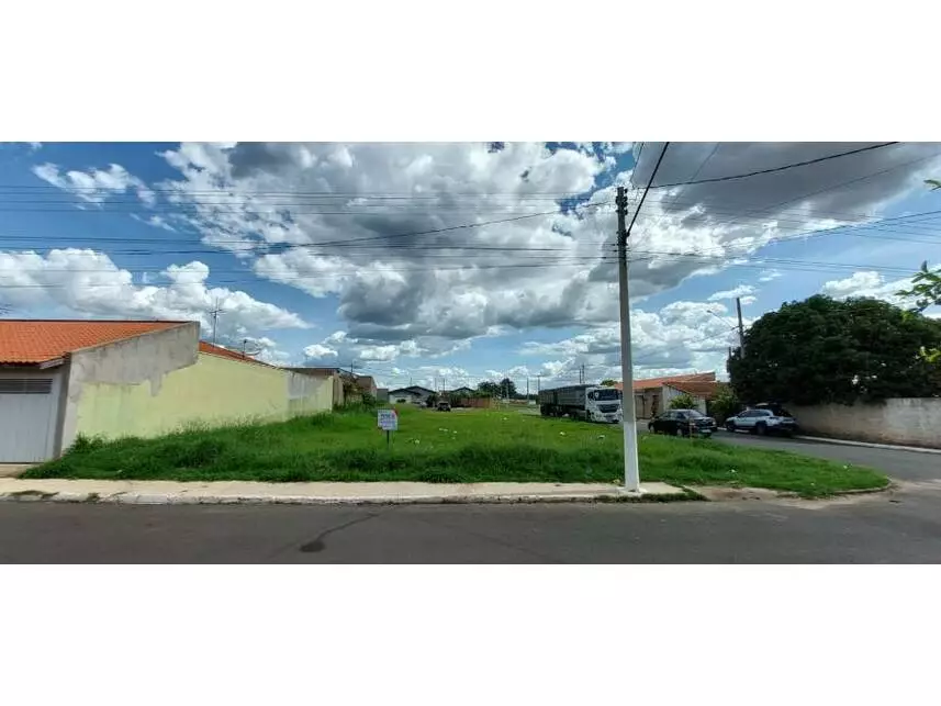Terreno à venda em leilão