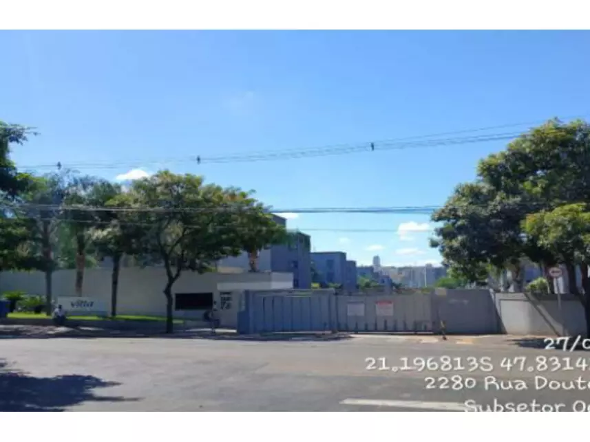 Apartamento à venda em leilão