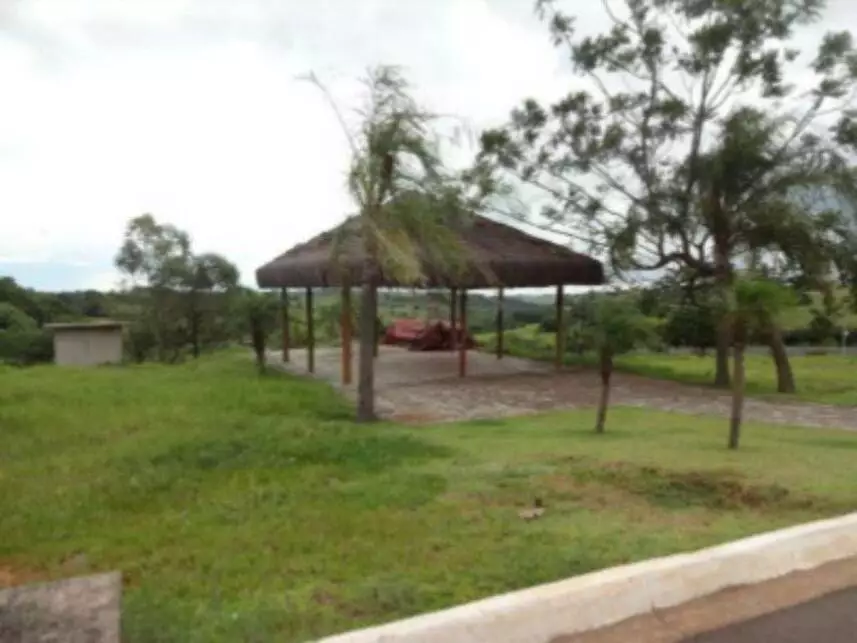 Terreno à venda em leilão