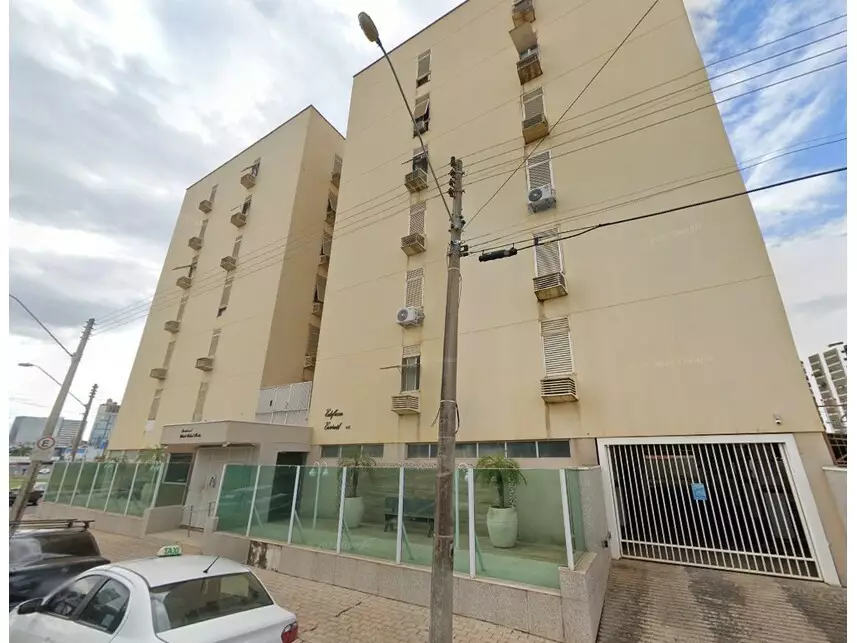 Apartamento à venda em leilão