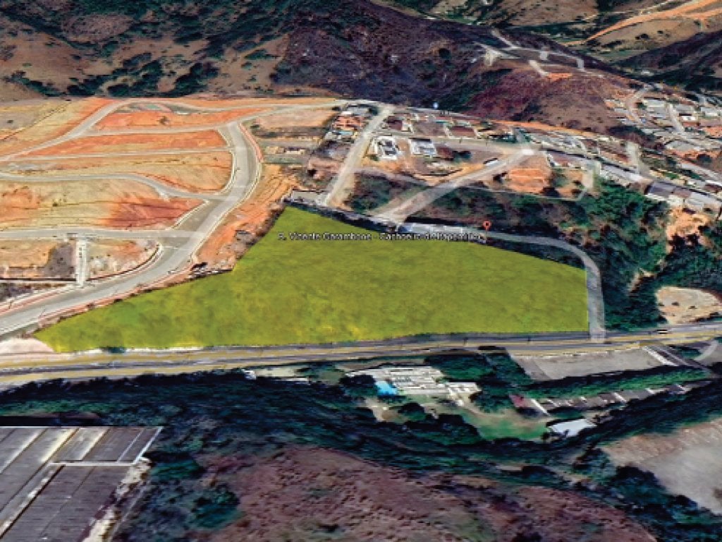 Área 11.849 m² com construções - Paraíso - Cachoeiro de Itapemirim - ES