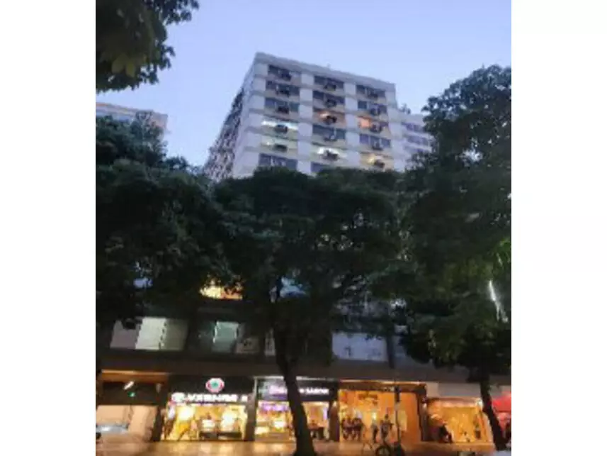 Loja à venda em leilão